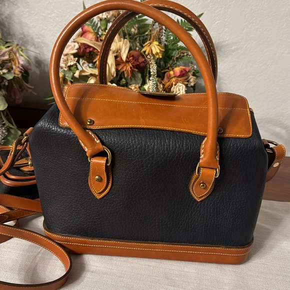 😍 Stunning Rare Vintage DB doctor bag and crossbody set 😍 - Picture 14 of 17